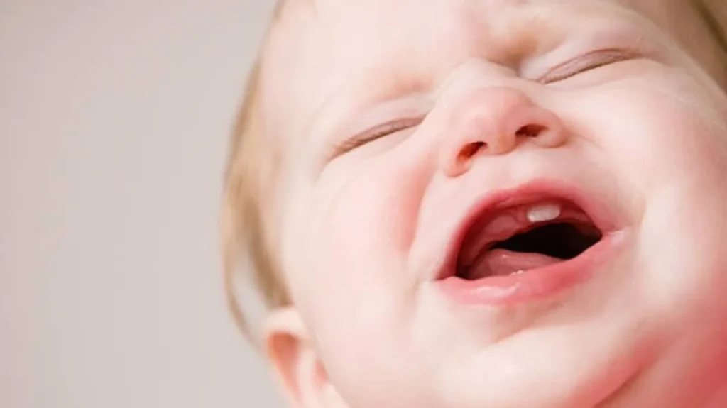 Signs that your infant is teething